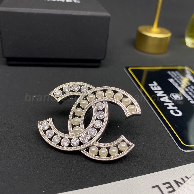 Chanel Brooch 254